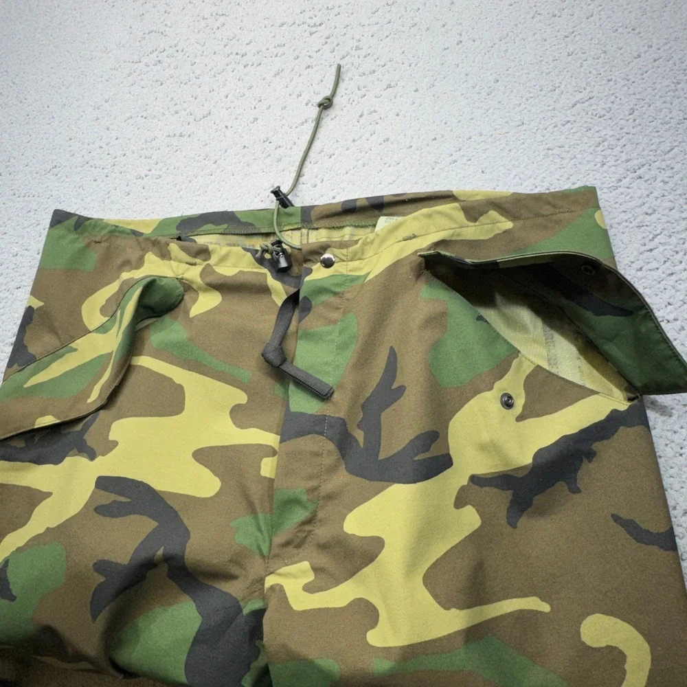 US Military Gore-Tex Pants Mens Large Green Regular Camouflage ECWCS Trousers